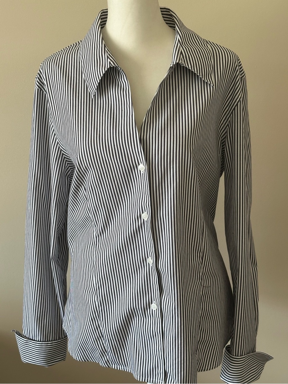 Calvin Klein Women’s Black White Striped Non Iron Shirt Sz 16 EUC